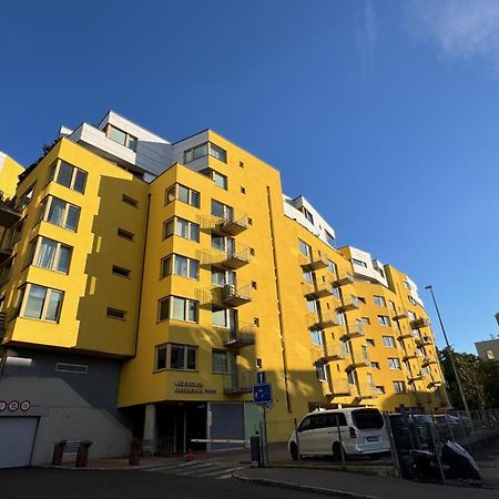 Rezidence Jeseniova Prague Apartment Exterior photo